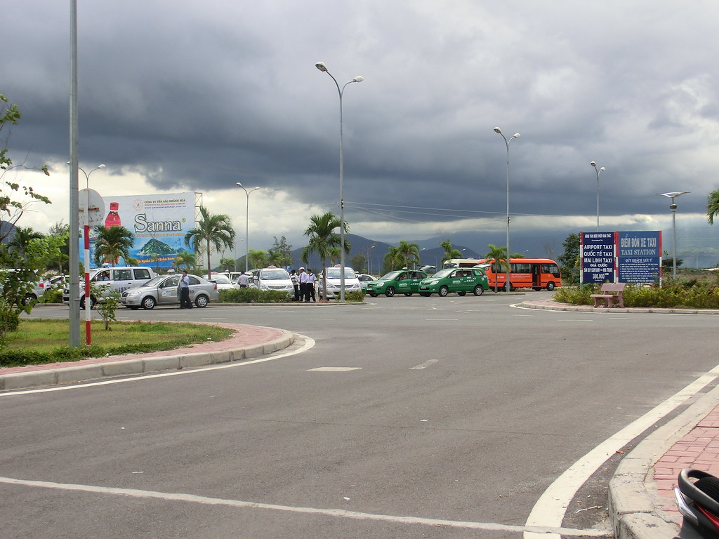 カムラン国際空港からニャチャン（Nha Trang）までのタクシー料金／Taxi - Cam Ranh International Airport (NHA)