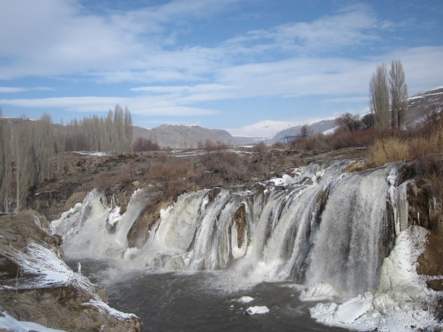 Muradiye Waterfall, near Van, eastern Turkey