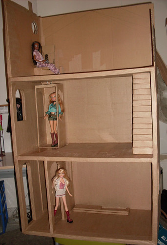 BarbieCardboardDollhouse012