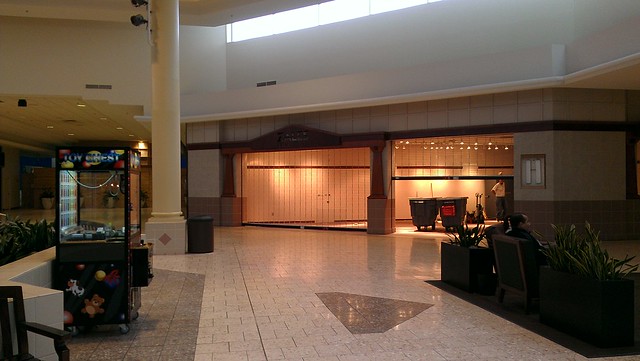 Southridge Mall - Des Moines, Iowa - Future Kay's Jewelers Temporary ...