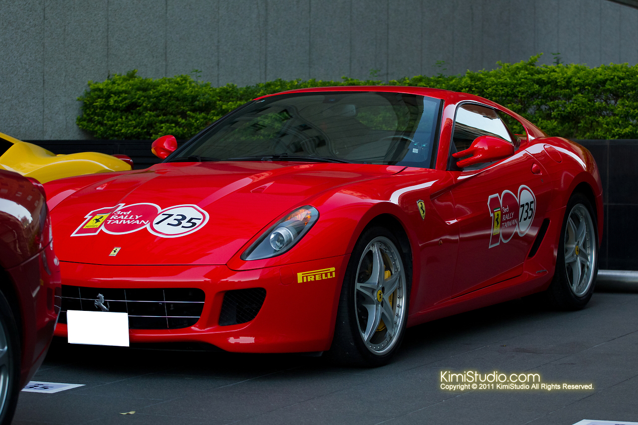 2011.10.28 Ferrari-068