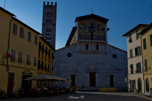 Piazza San Frediano, Lucca, Italia