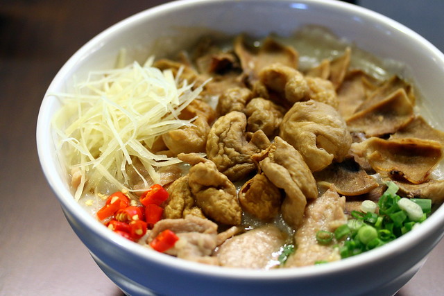 Malaysian Food Street: Petaling Street Famous Porridge since 1949