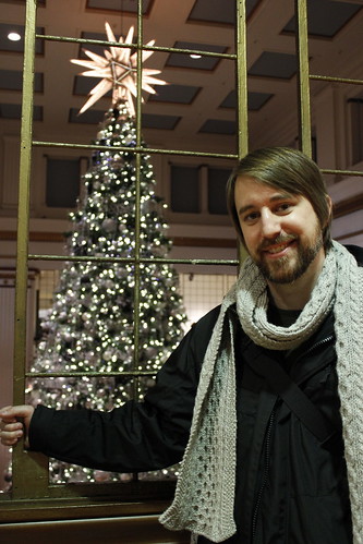 20111223. chris at the macy's tree, chicago.