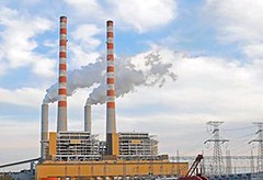 田納西河流域管理局所屬的1300百萬瓦坎伯蘭燃煤電廠是世界上最大的電廠之一。(Michael Davis 攝)