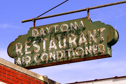 Daytona Restaurant neon sign - Dayton, TN