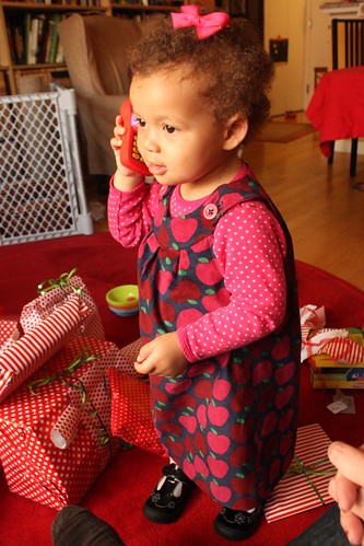 A is for Apple Dress: Elmo Phone View
