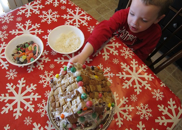 Gingerbread House 2011-5