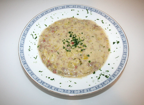 30 - Lauch-Kartoffel-Topf mit Hack & Schmelzkäse / Leek potatoe stew with ground meat & soft cheese - Serviert