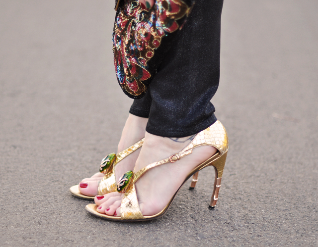 gucci snakeskin shoes- gold heels-snake head gucci heels