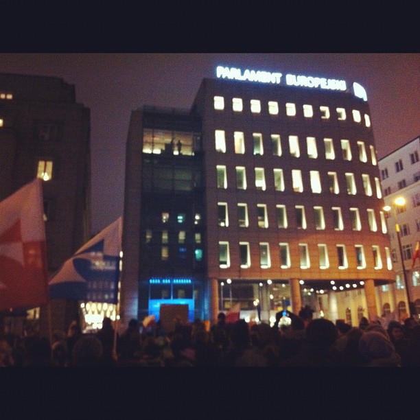 Warsaw EP headquarters sieged