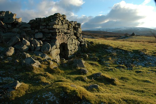 Ruin at Fae with Geal Charn in the background