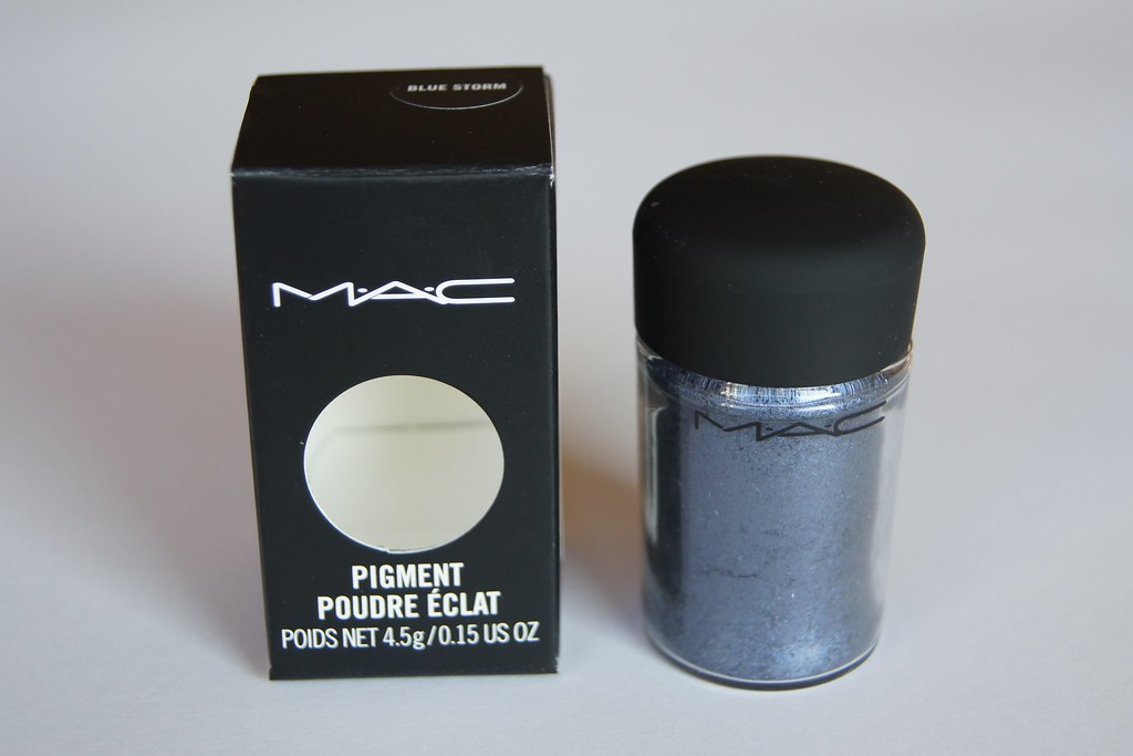 MAC pigment "Blue Storm"