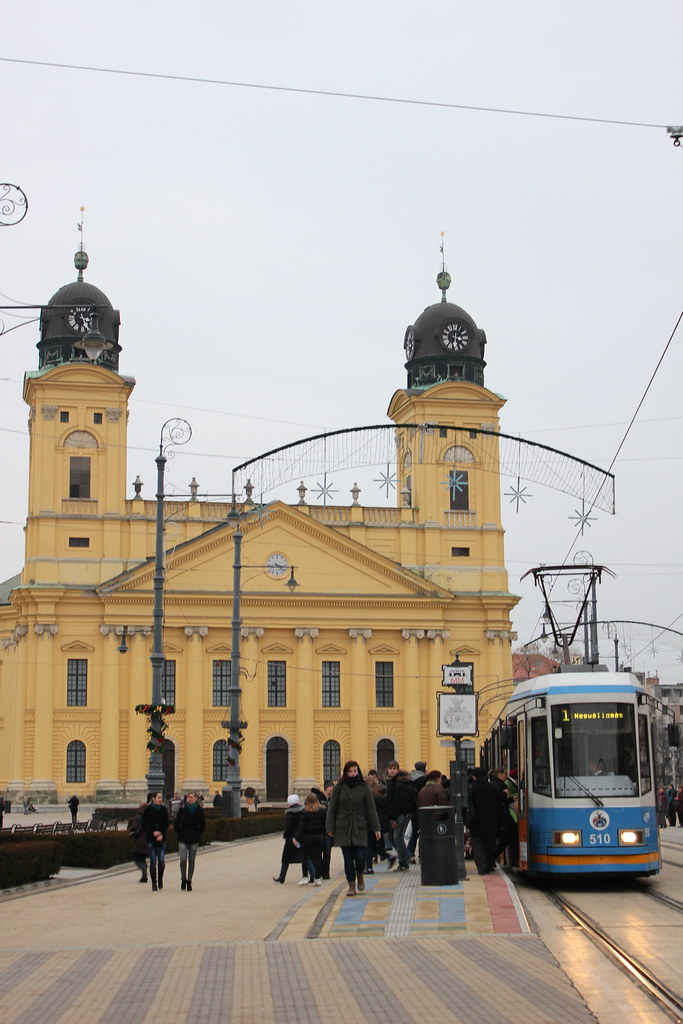Nagytemplom y el tranvía de Debrecen
