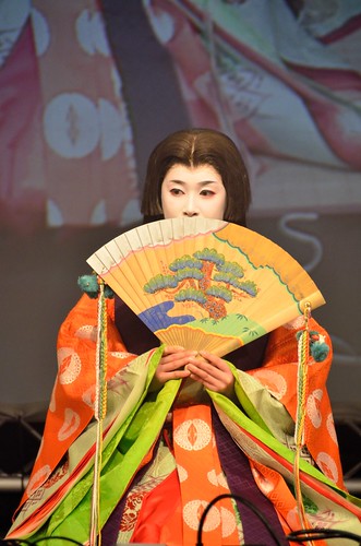 Kimono demonstration