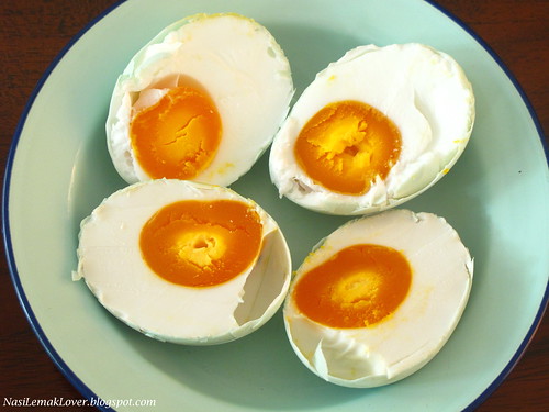 Homemade Salted eggs