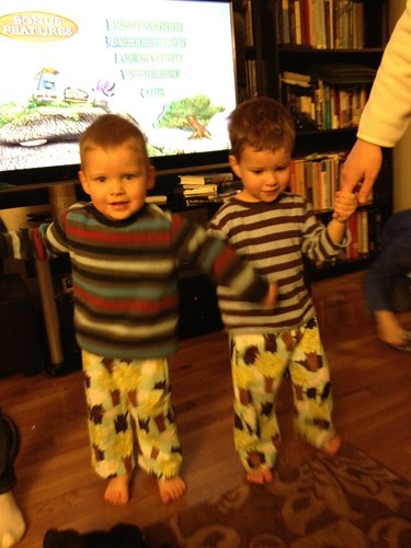Twinzies in jammies