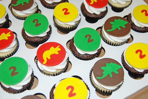 brown green red and yellow 2nd birthday dinosaur cupcakes
