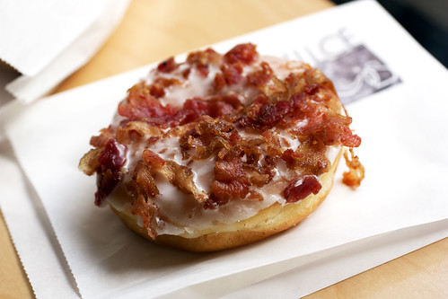 bacon doughnut @ cafe dulce