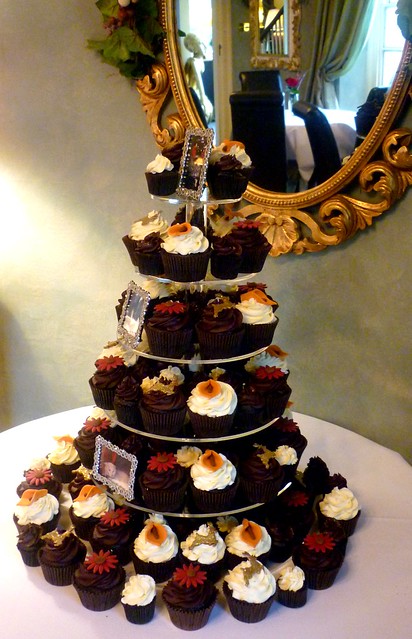 Brown and red christmas themed wedding cupcake tower