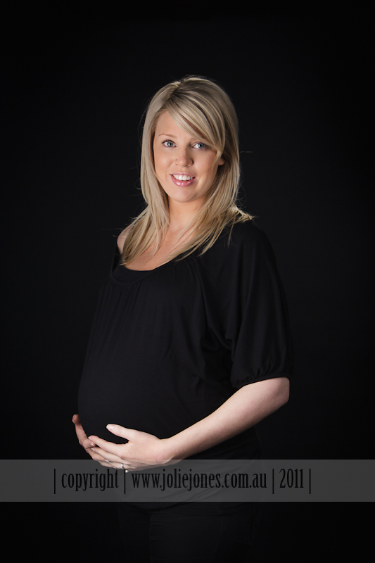 Canberra ACT Australia multi national award winning maternity pregnancy photographer photography photo picture