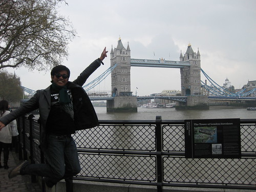 Jumping photo in Tower Bridge, London