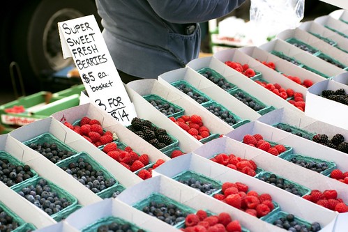 berries @ santa monica farmers market