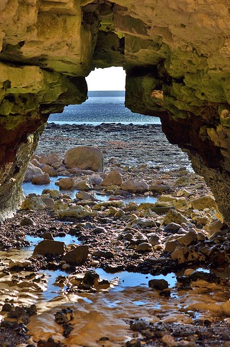 Cave Pegwell Bay by Kinzler Pegwell