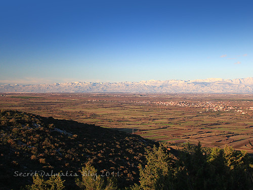 Ravni kotari and Velebit mountain in the background