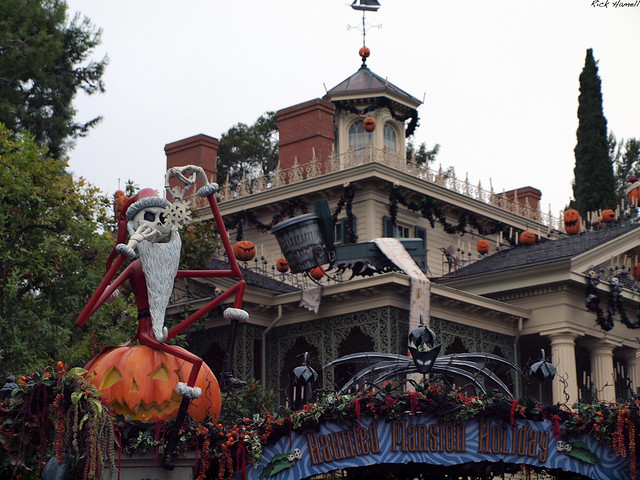 Disneyland Haunted Mansion Nightmare Before Christmas | Flickr - Photo ...