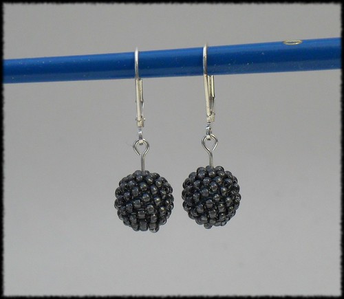 Beading Daily Earrings Every Day: Day 27
