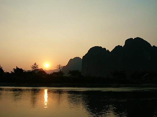 Vang Vieng Sunset by jumbokedama