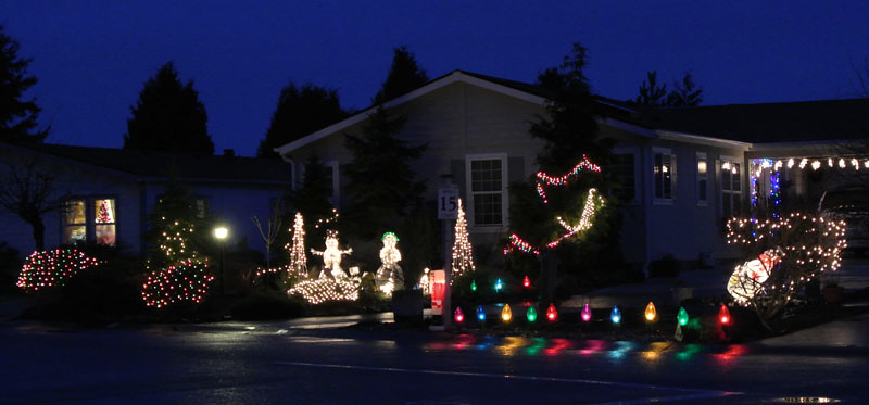 LME Christmas lights 1