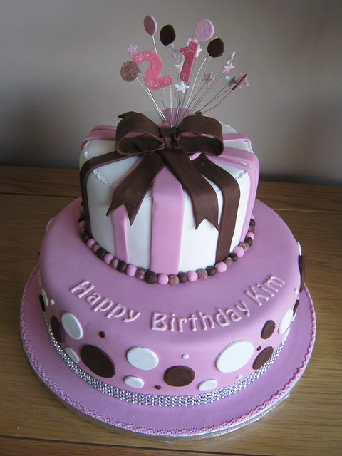 Kim's 21st birthday cake | Flickr - Photo Sharing!