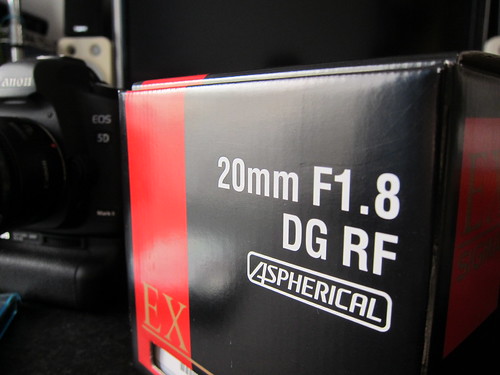 Sigma 20mm F1.8 EX DG ASPHERICAL RFを買ってきた。 : 俺が好き！