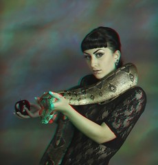 Maz and the boa constrictors-anaglyph