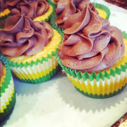 Vanilla bean cupcakes with nutella butter cream icing. Yummy!!!!
