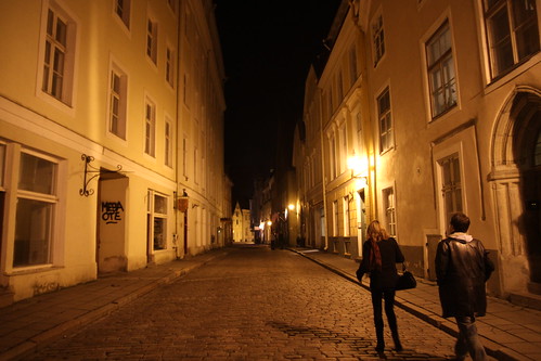 A walk through the streets at night