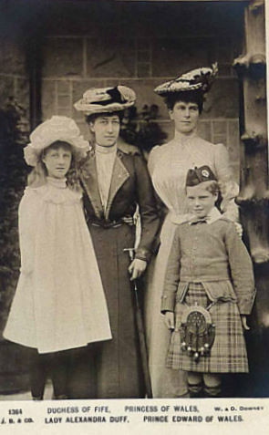 The Duchess of Fife and  the Princess of Wales with the children Alexandra and Edward
