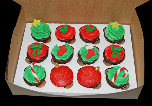 Cupcakes were done in a mixture of buttercream and fondant