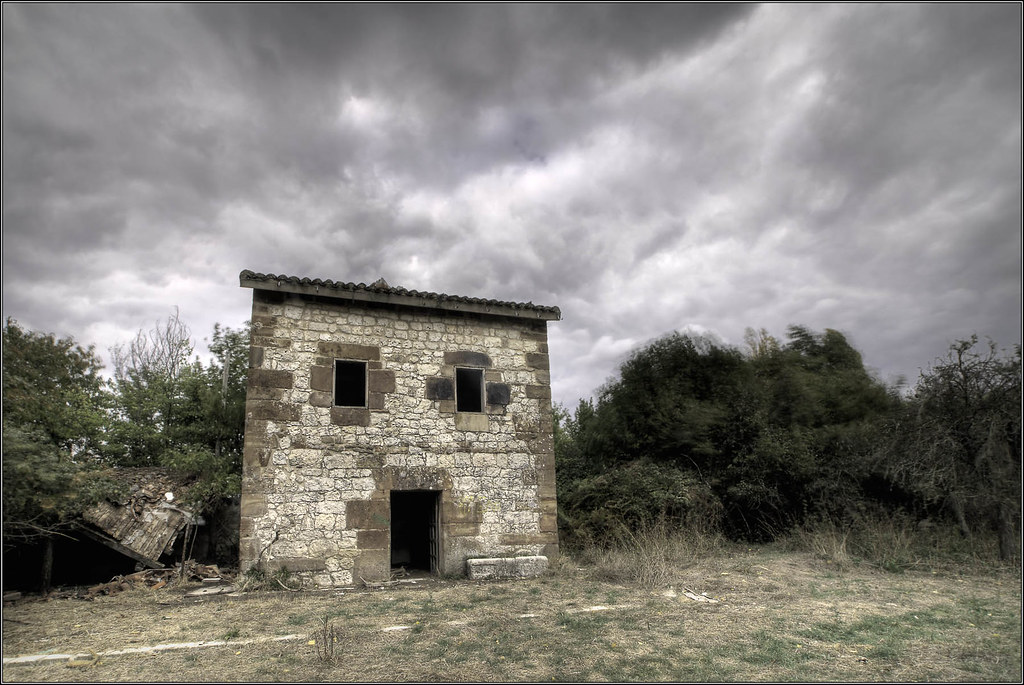 Central eléctrica abandonada en la ribera del Arlanzón - Ibeas de Juarros (Burgos)