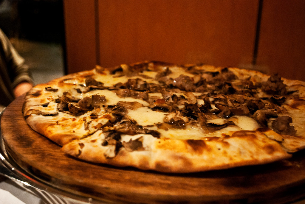 Bernini Mushroom White Truffle Oil Pizza