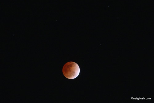 Totality - Total Lunar Eclipse 10 Dec 2011 Phase 3