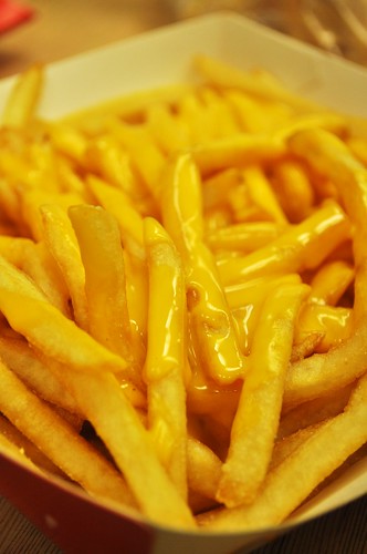 nacho cheese fries