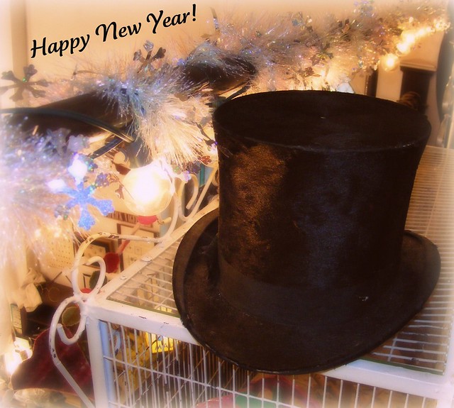 new year top hat