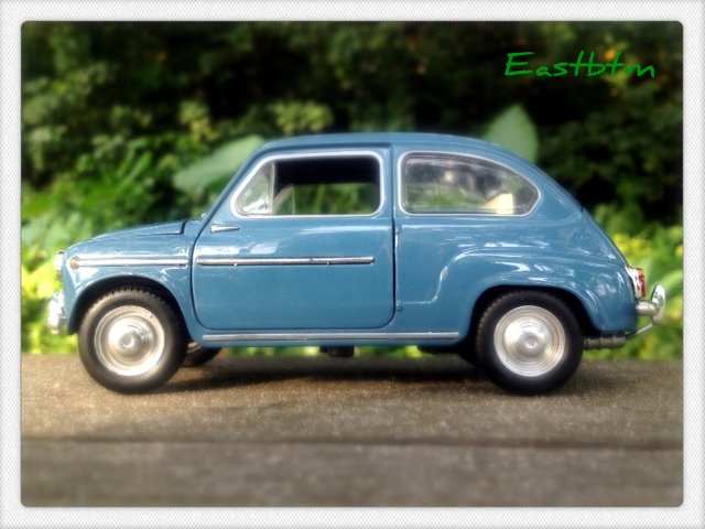 Side view of my diecast 1960 Fiat 600D scale of 124 by Metro 