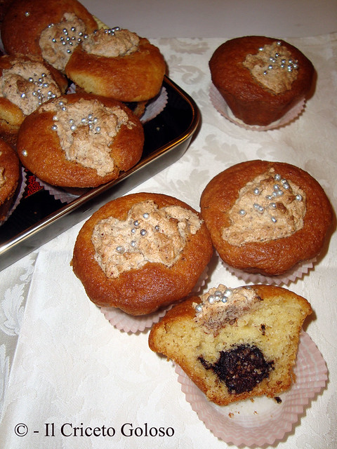 Muffins ripieni di baci 2