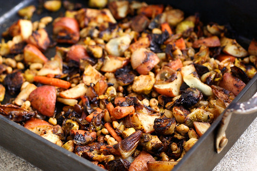 Roasted Winter Vegetables with White Beans 