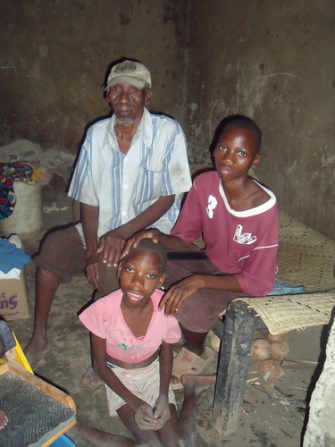 Ngumbao Charo with his father & brother Pili
