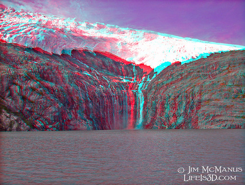 glacial waterfalls in hyperstereo 3D